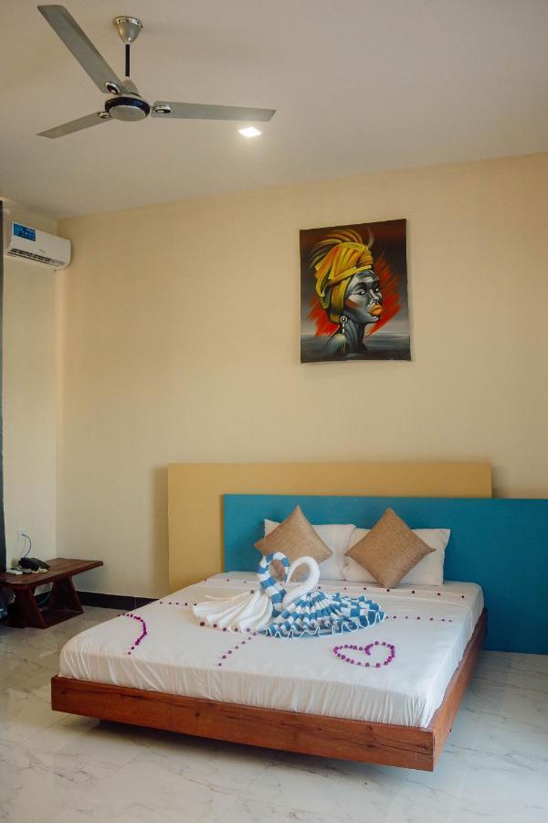 Ocean Breeze Hotel Нунгви Экстерьер фото